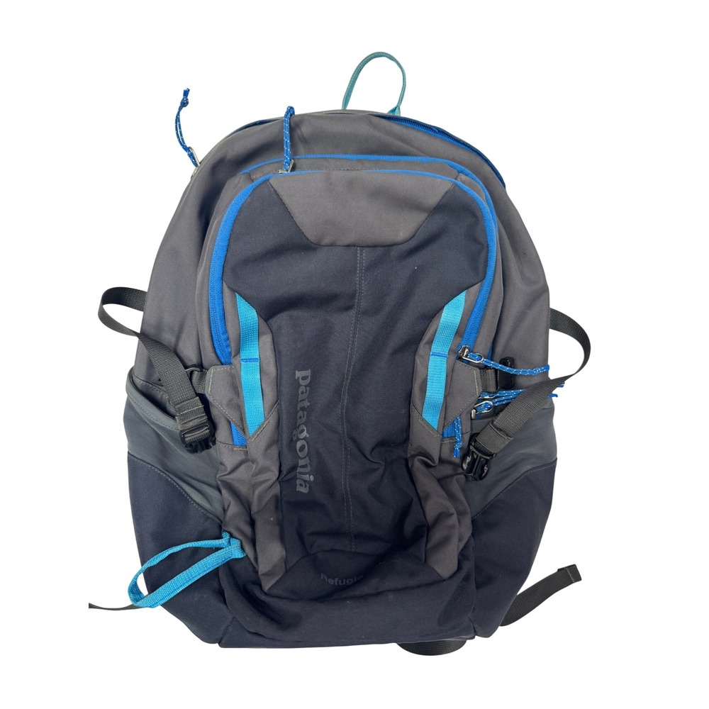 Patagonia Refugio Pack 28L Gray Navy Blue Backpack Hiking Commuter